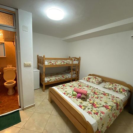Apartments Zalli Ulcinj Ngoại thất bức ảnh