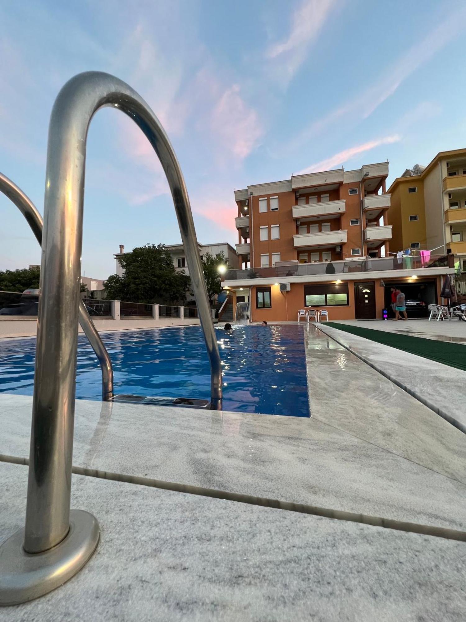 Apartments Zalli Ulcinj Ngoại thất bức ảnh