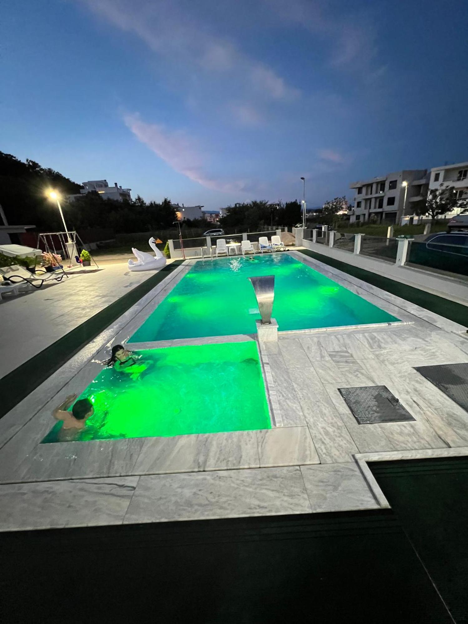 Apartments Zalli Ulcinj Ngoại thất bức ảnh