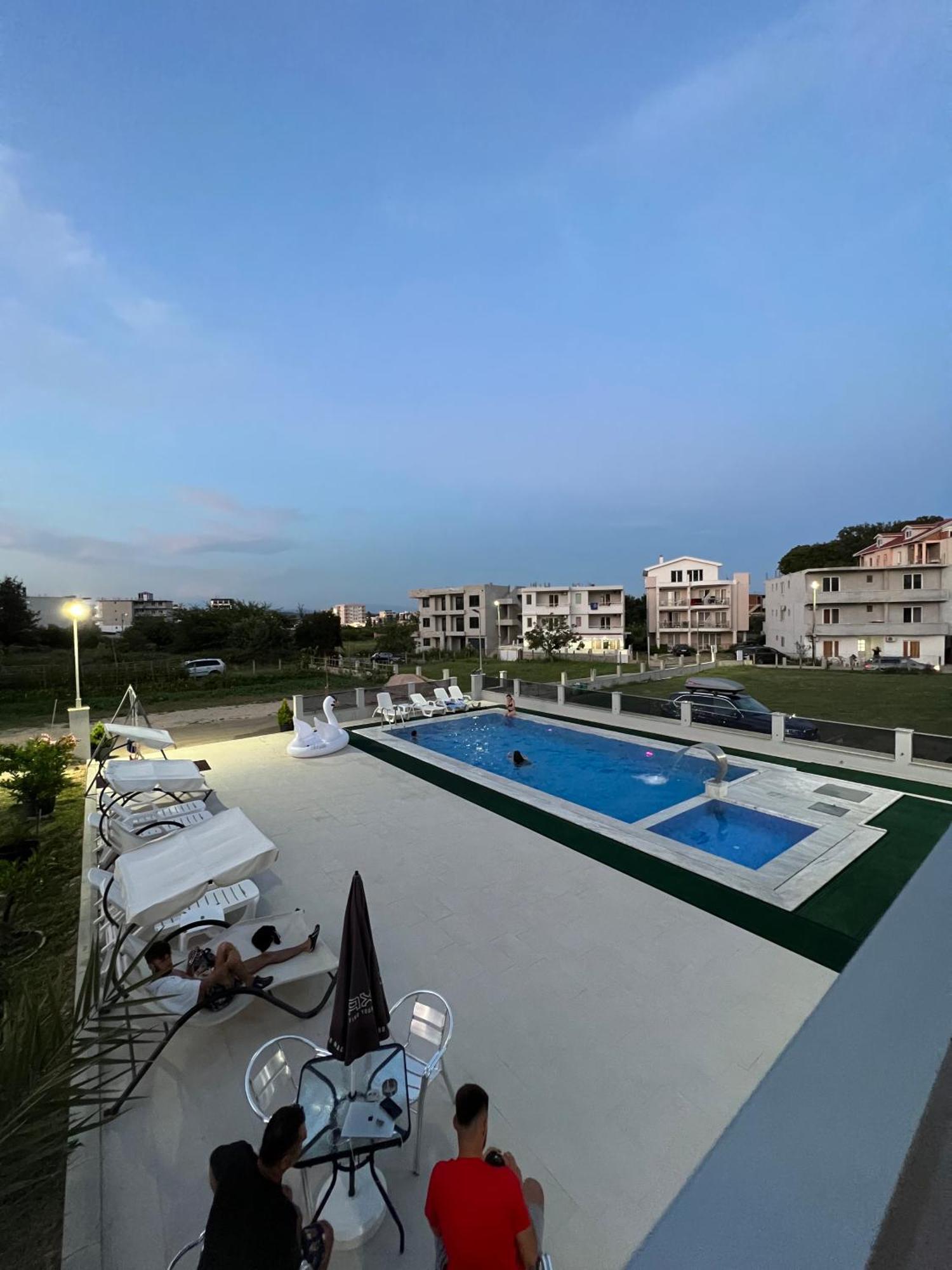 Apartments Zalli Ulcinj Ngoại thất bức ảnh