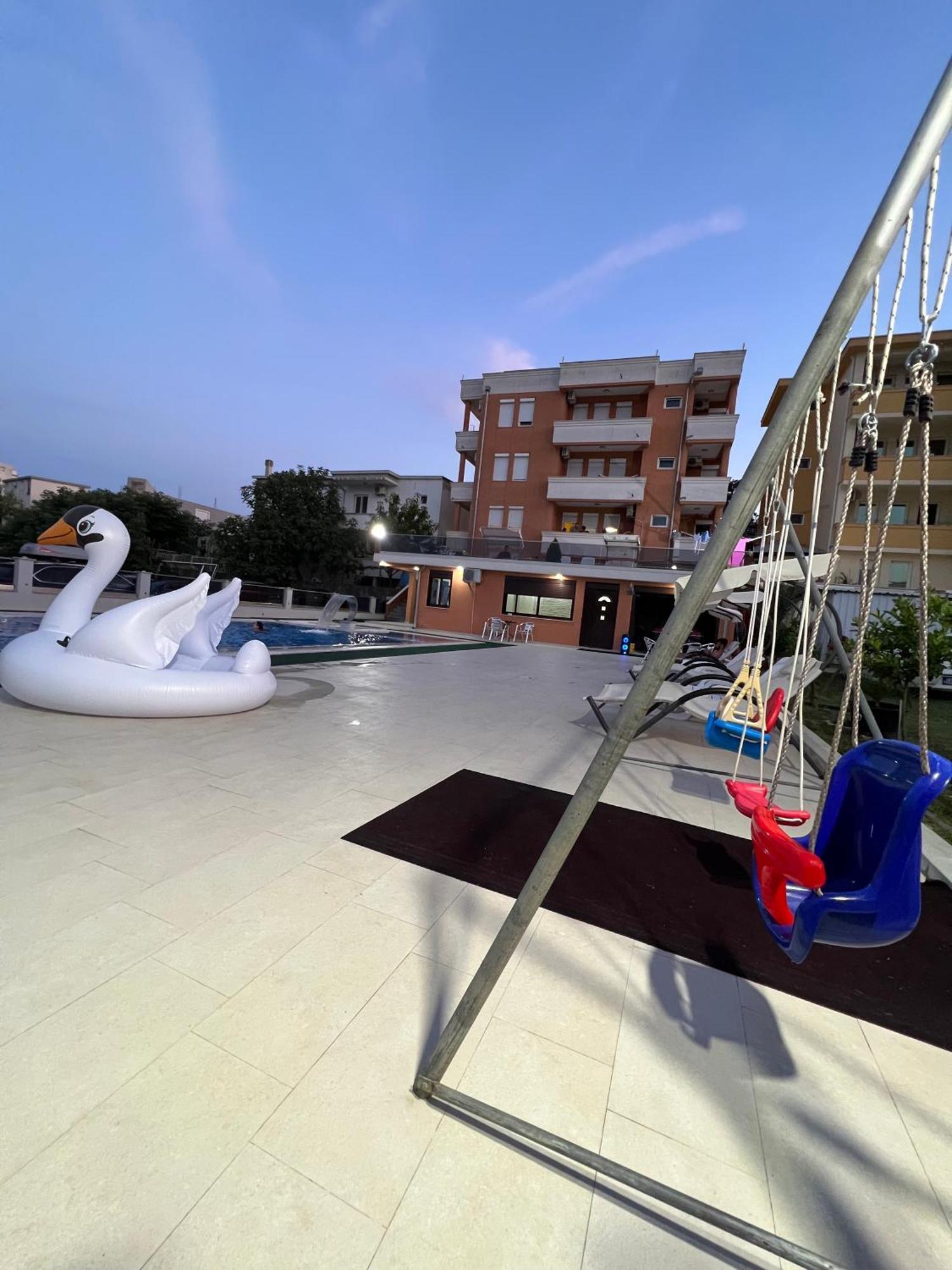 Apartments Zalli Ulcinj Ngoại thất bức ảnh