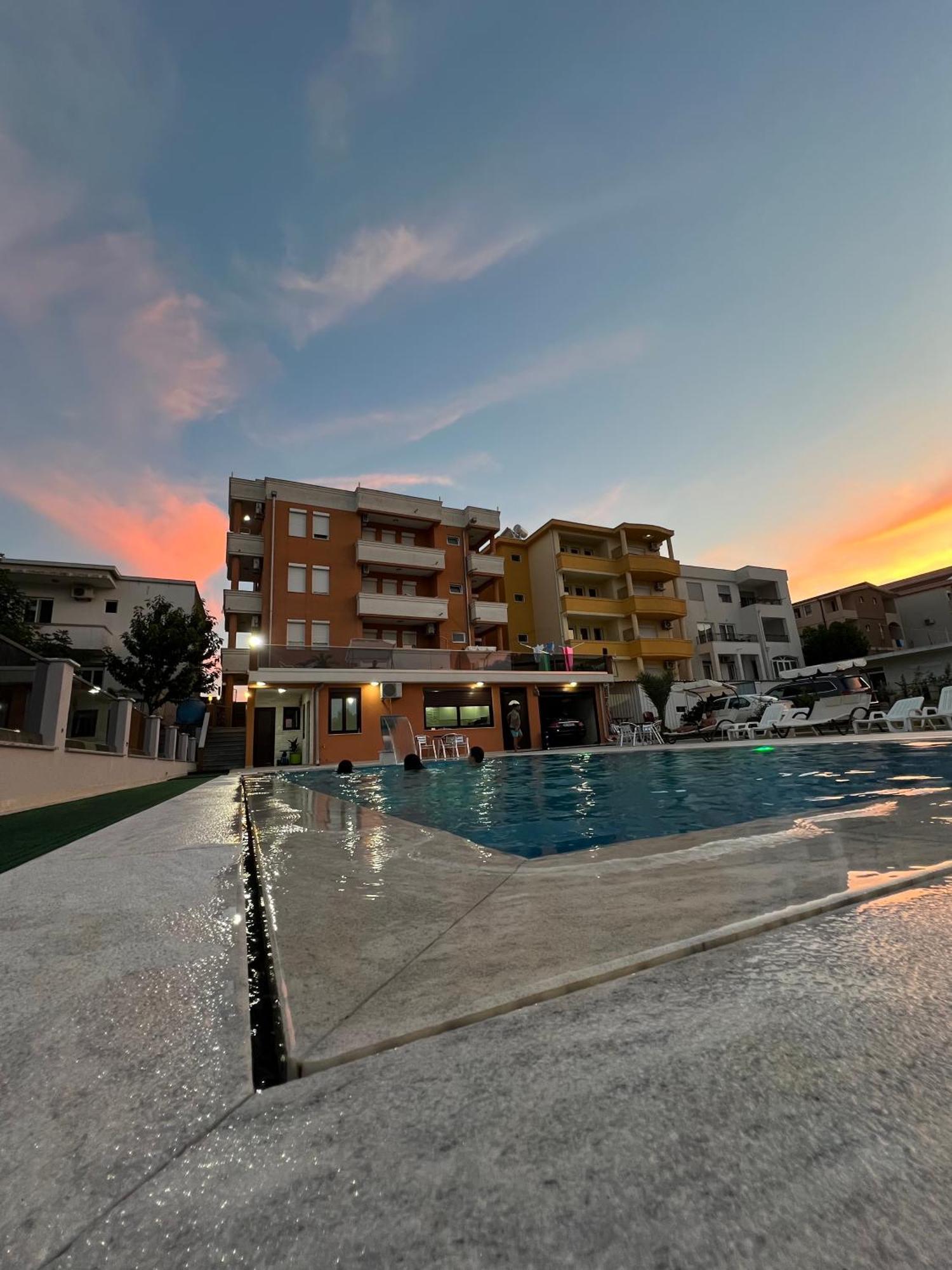 Apartments Zalli Ulcinj Ngoại thất bức ảnh