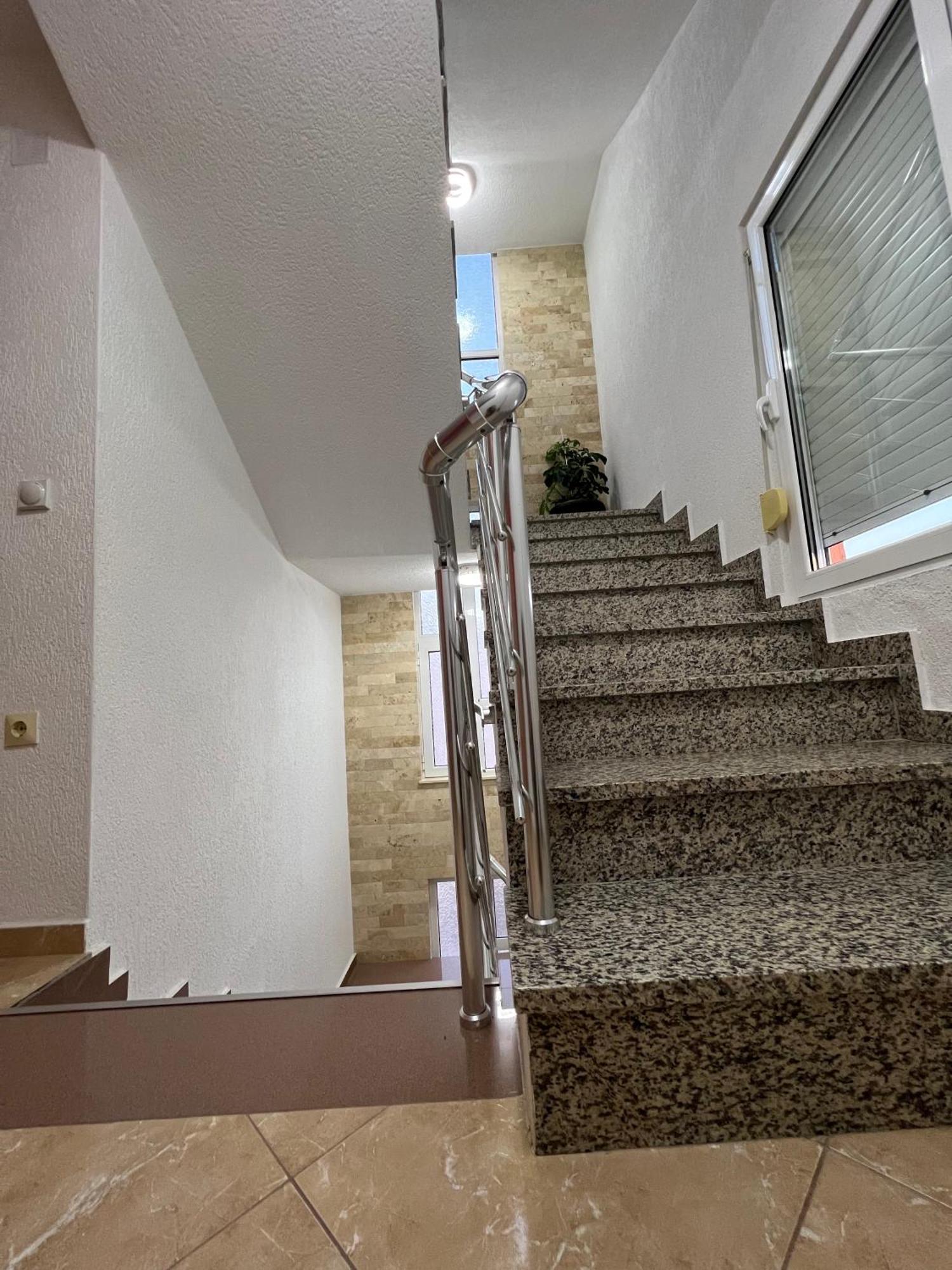 Apartments Zalli Ulcinj Ngoại thất bức ảnh