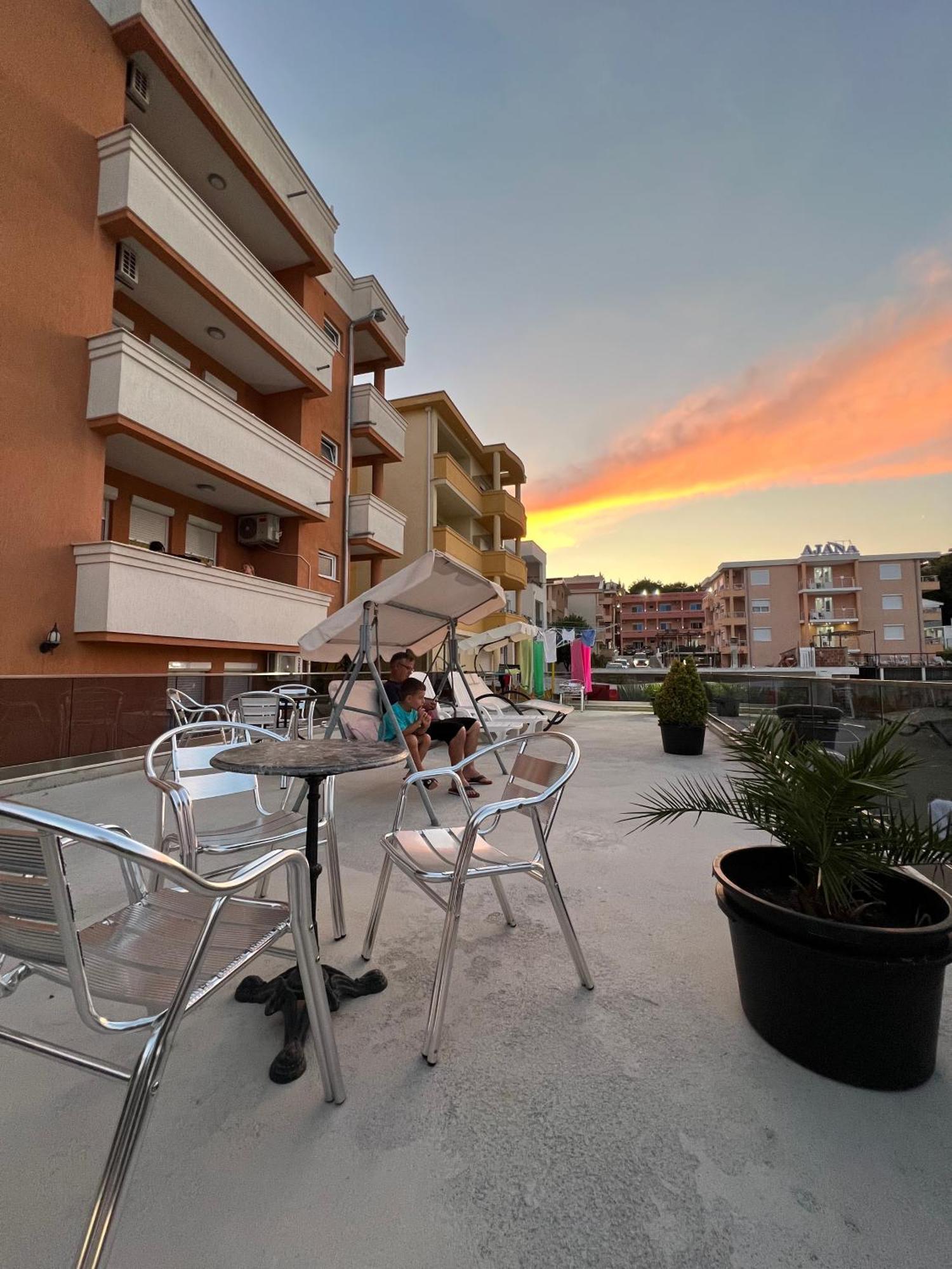 Apartments Zalli Ulcinj Ngoại thất bức ảnh