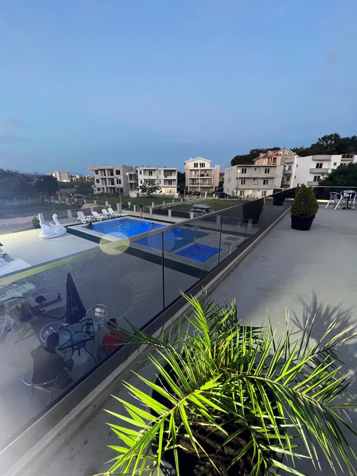 Apartments Zalli Ulcinj Ngoại thất bức ảnh