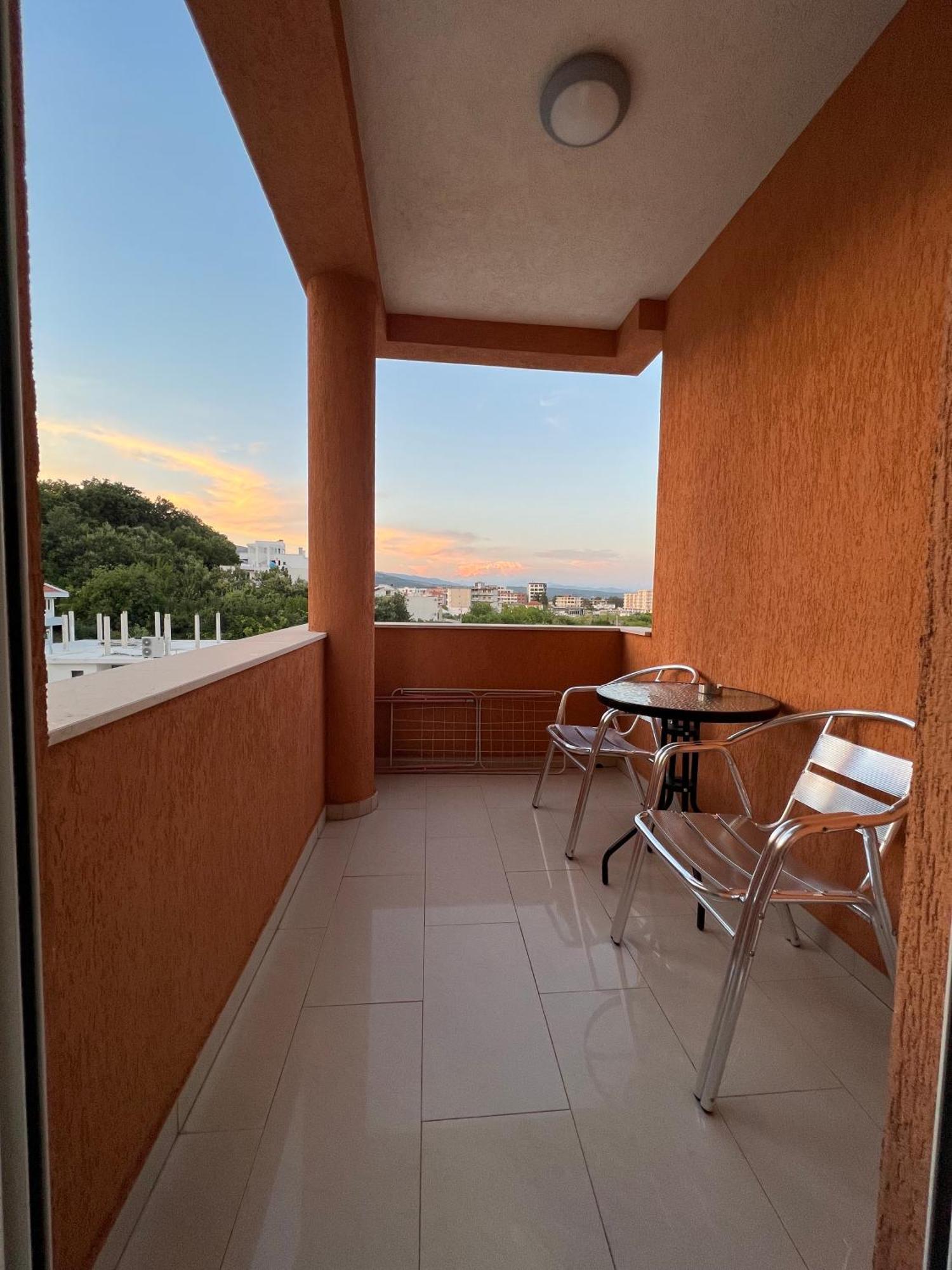 Apartments Zalli Ulcinj Ngoại thất bức ảnh
