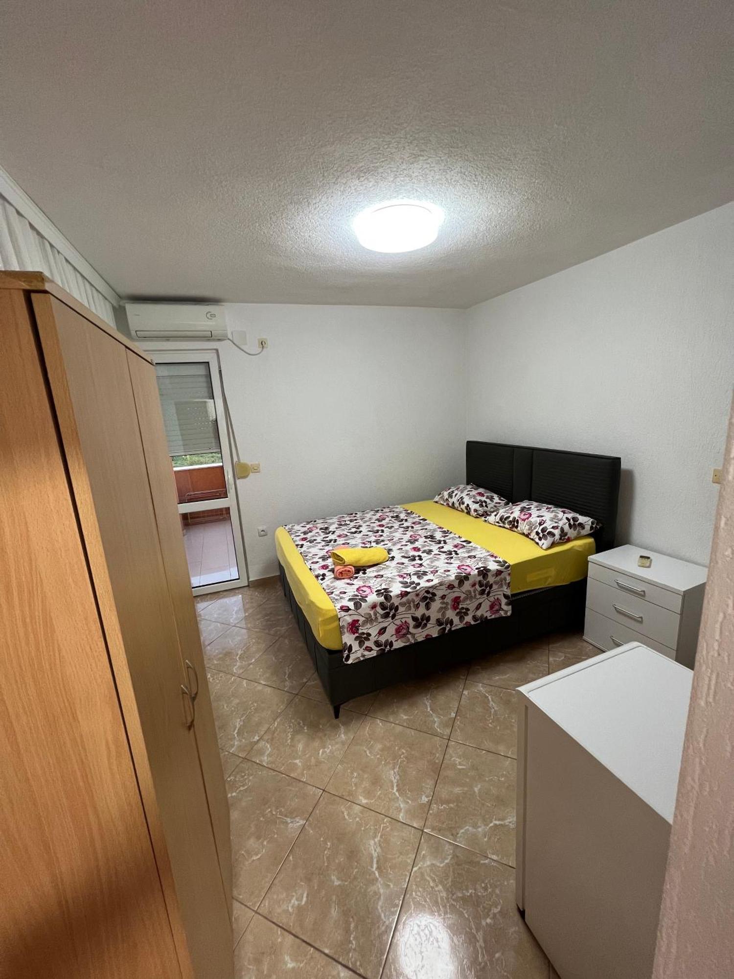 Apartments Zalli Ulcinj Ngoại thất bức ảnh