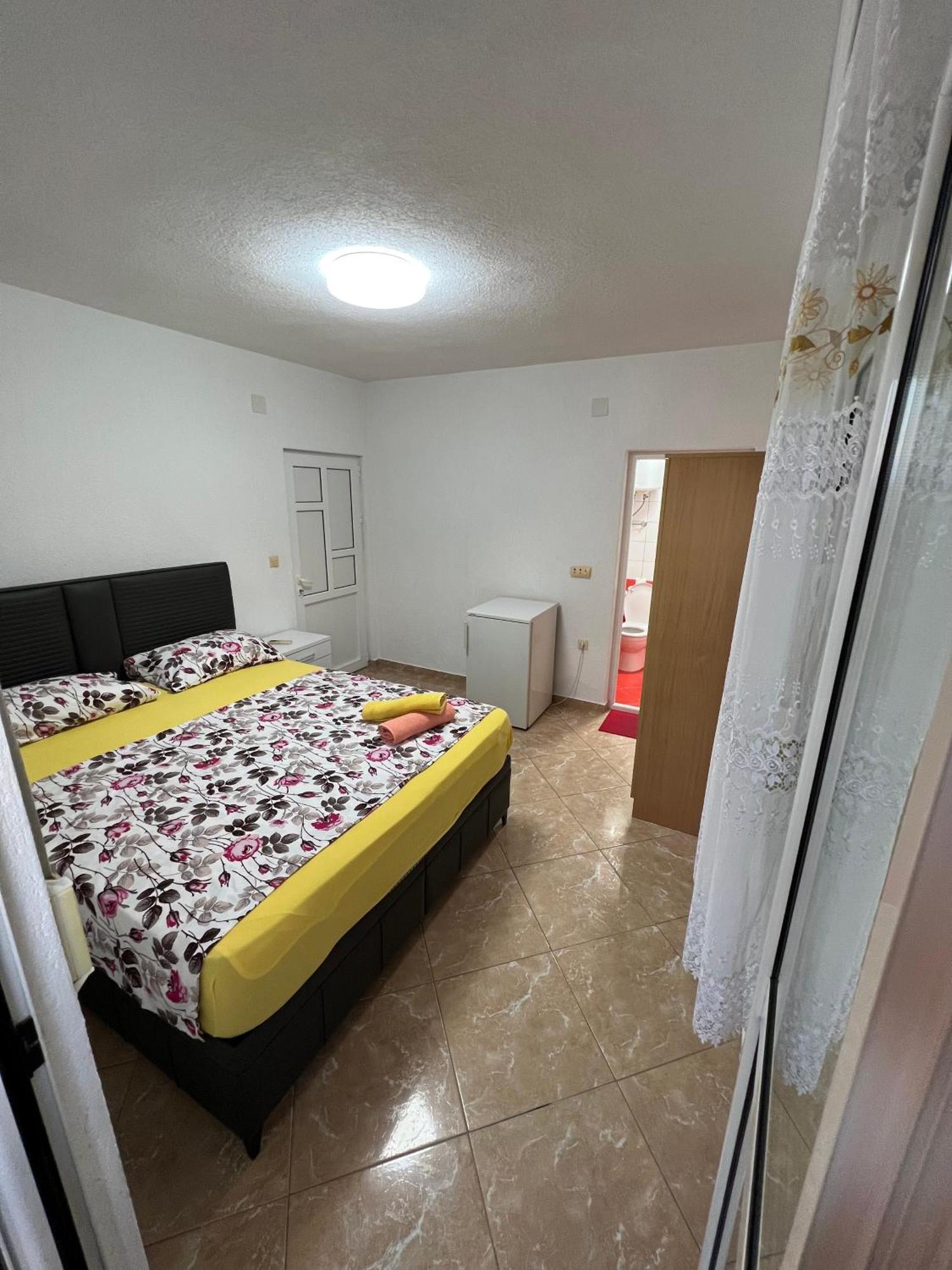 Apartments Zalli Ulcinj Ngoại thất bức ảnh